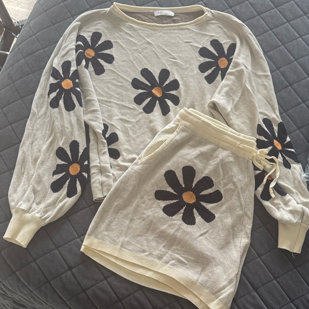 Floral Knit Sweater and Shorts Set